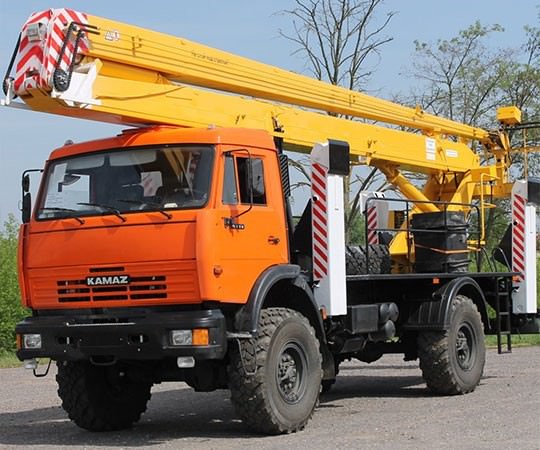 Аренда автовышки в Южно-Сахалинске и  Сахалинской области